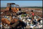 Basural donde trabajan y sobreviven varias famìlias, Encarnaciòn, Paraguay.